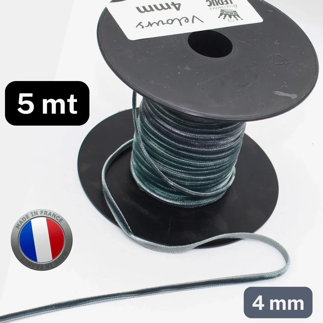 5 Meters Velvet Ribbon, available in different sizes & colours - ACCESSOIRES LEDUC BV