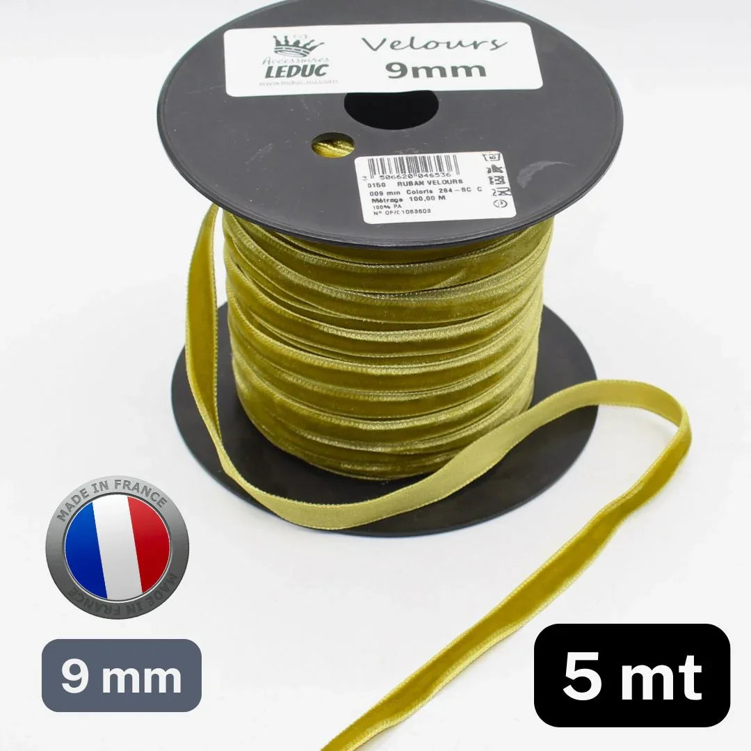 5 Meters Velvet Ribbon, available in different sizes & colours - ACCESSOIRES LEDUC BV