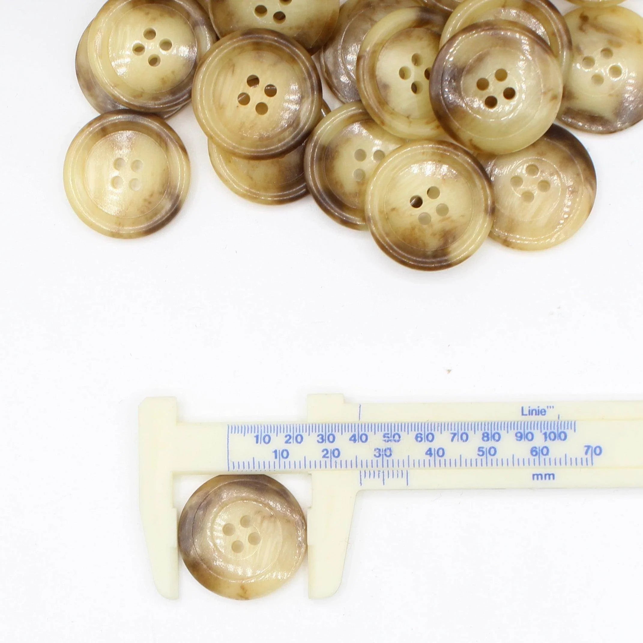 Polyester Marble Button 2 Colors Brown 4 Holes #KP44007 - ACCESSOIRES LEDUC BV