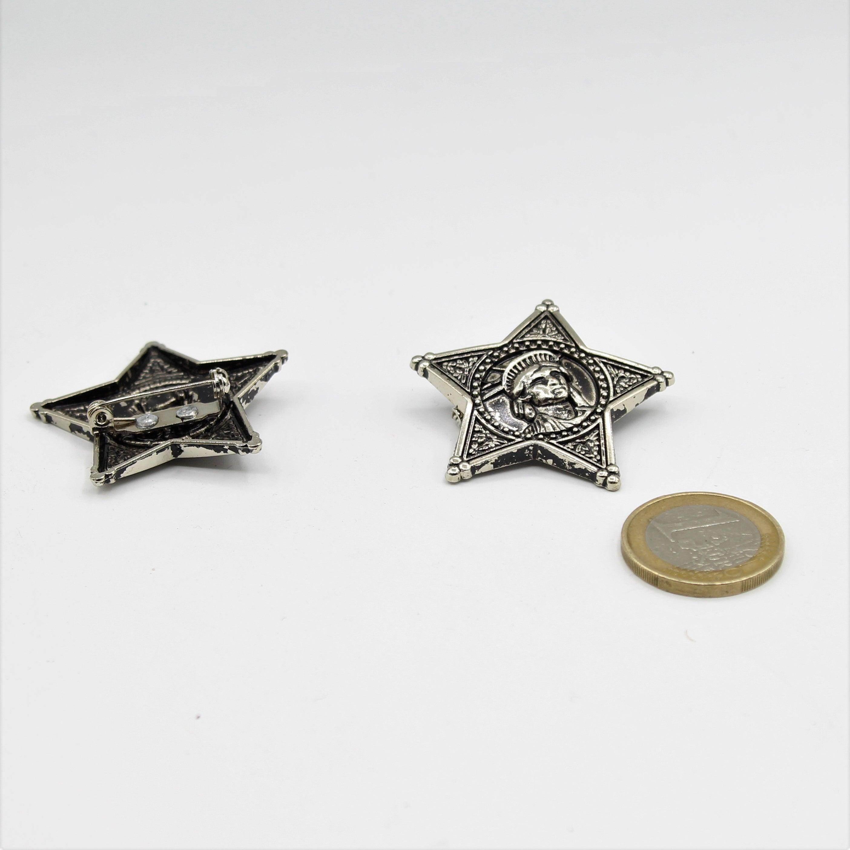 Statue of liberty pattern star shaped button old silver metal- 40 mm - ACCESSOIRES LEDUC BV