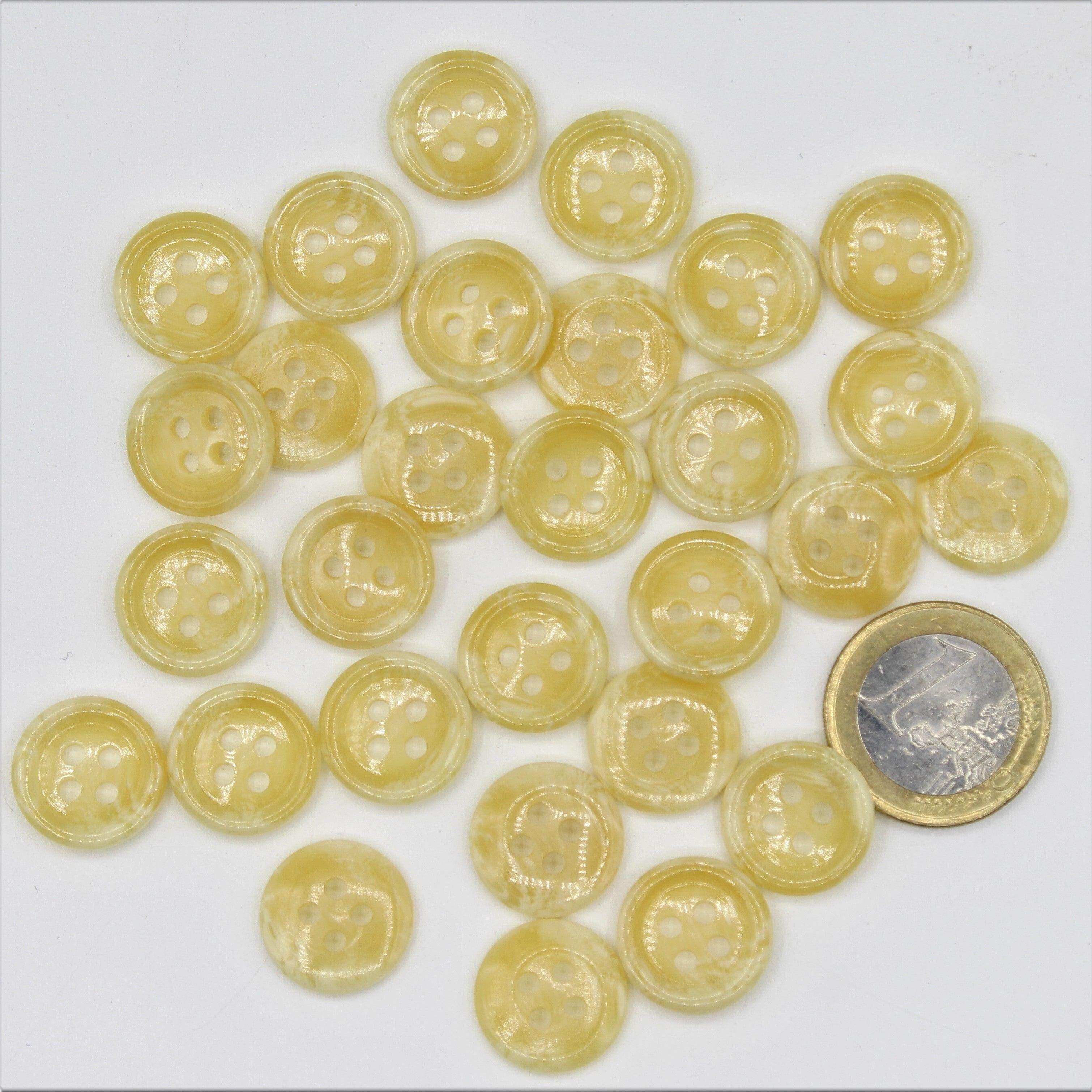 Galalith Marble Button Ecru #KG44001 - ACCESSOIRES LEDUC BV
