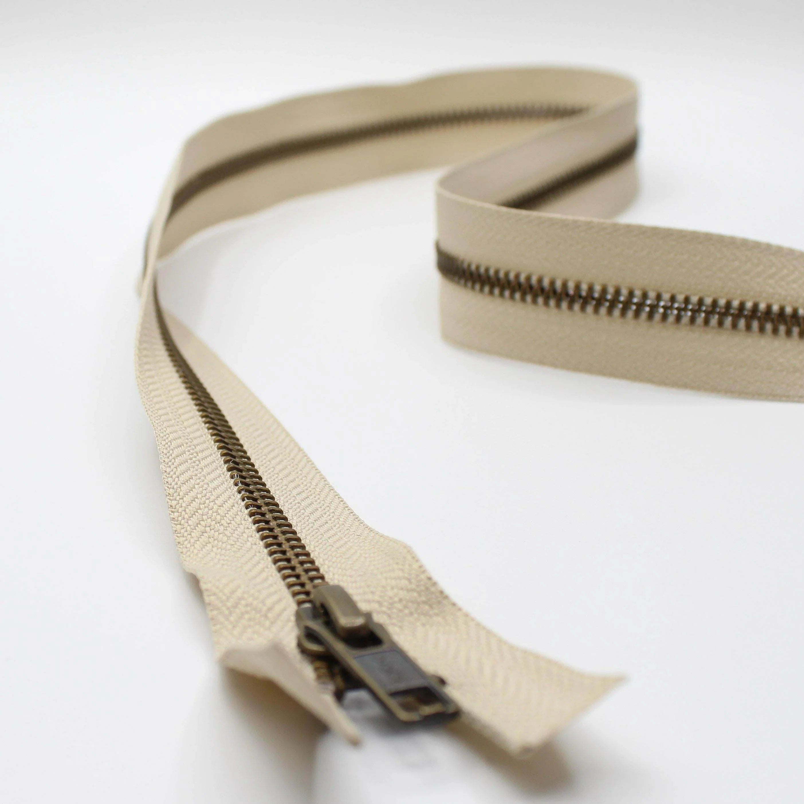 YKK - 80cm Metal Antique Bronze Zipper for Jackets - One Way Open end - ACCESSOIRES LEDUC BV