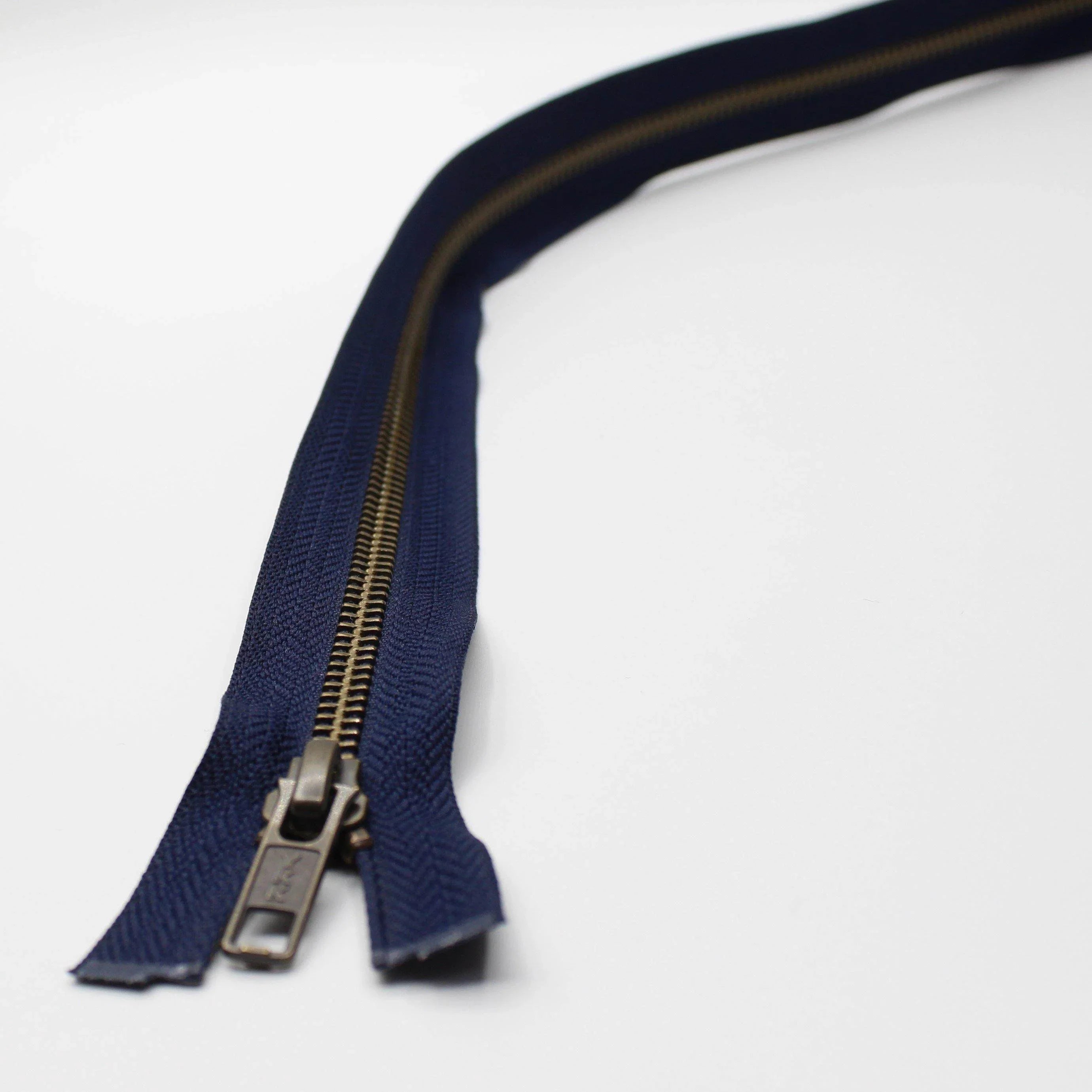 YKK - 80cm Metal Antique Bronze Zipper for Jackets - One Way Open end - ACCESSOIRES LEDUC BV