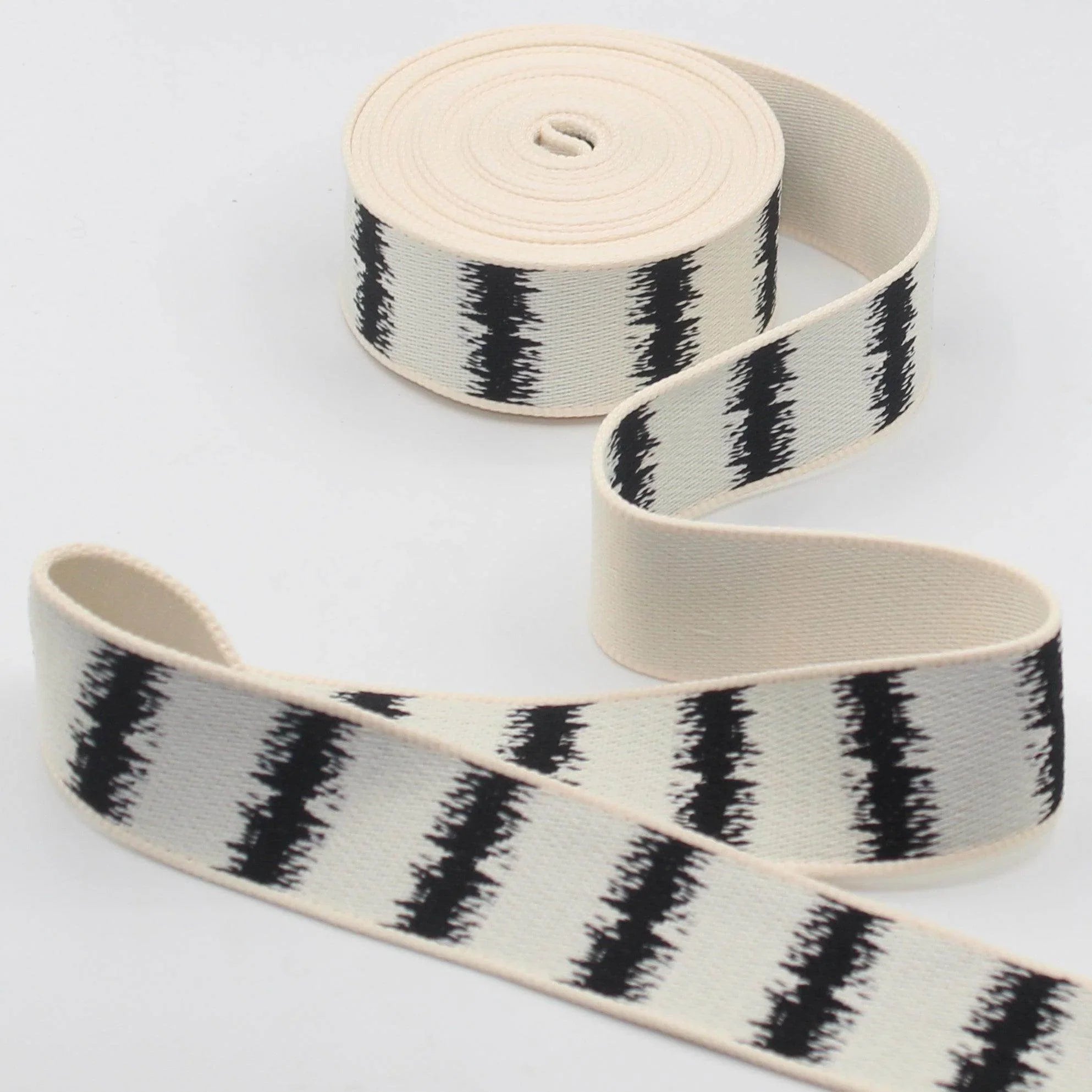 40mm Squiggles Webbing 5/10/45mt #RUB3547 - ACCESSOIRES LEDUC BV