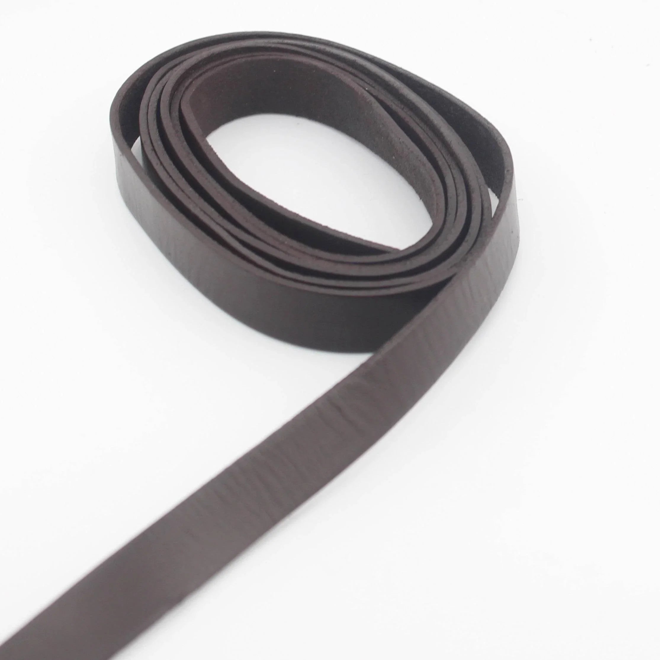 2 meters Real Leather Ribbon, 2mm Thick, available in 3mm, 6mm, 10mm or 15mm - ACCESSOIRES LEDUC BV