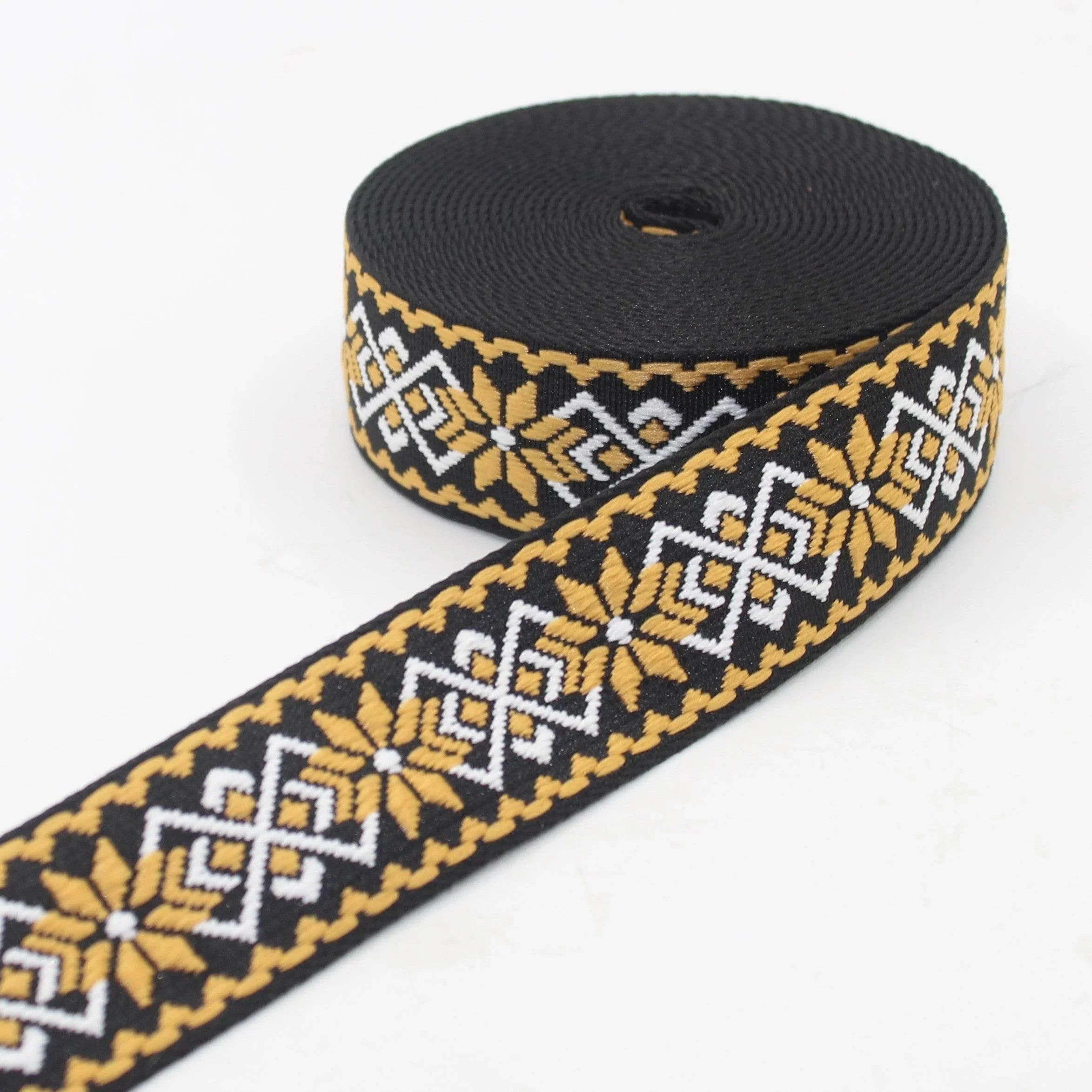 5 meters Ethnic Floral 38mm Webbing #RUB3568 - ACCESSOIRES LEDUC BV