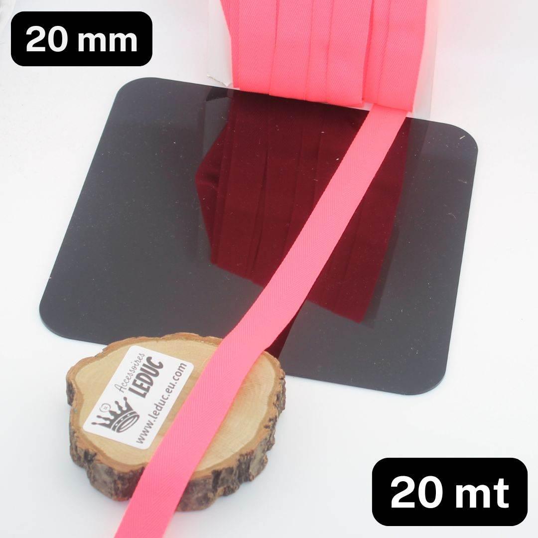 20 meters 20 or 25mm Wide 100% Cotton Herringbone tape (21 colours to chose from!) - ACCESSOIRES LEDUC BV