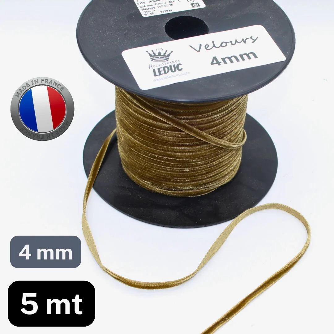 5 Meters Velvet Ribbon, available in different sizes & colours - ACCESSOIRES LEDUC BV
