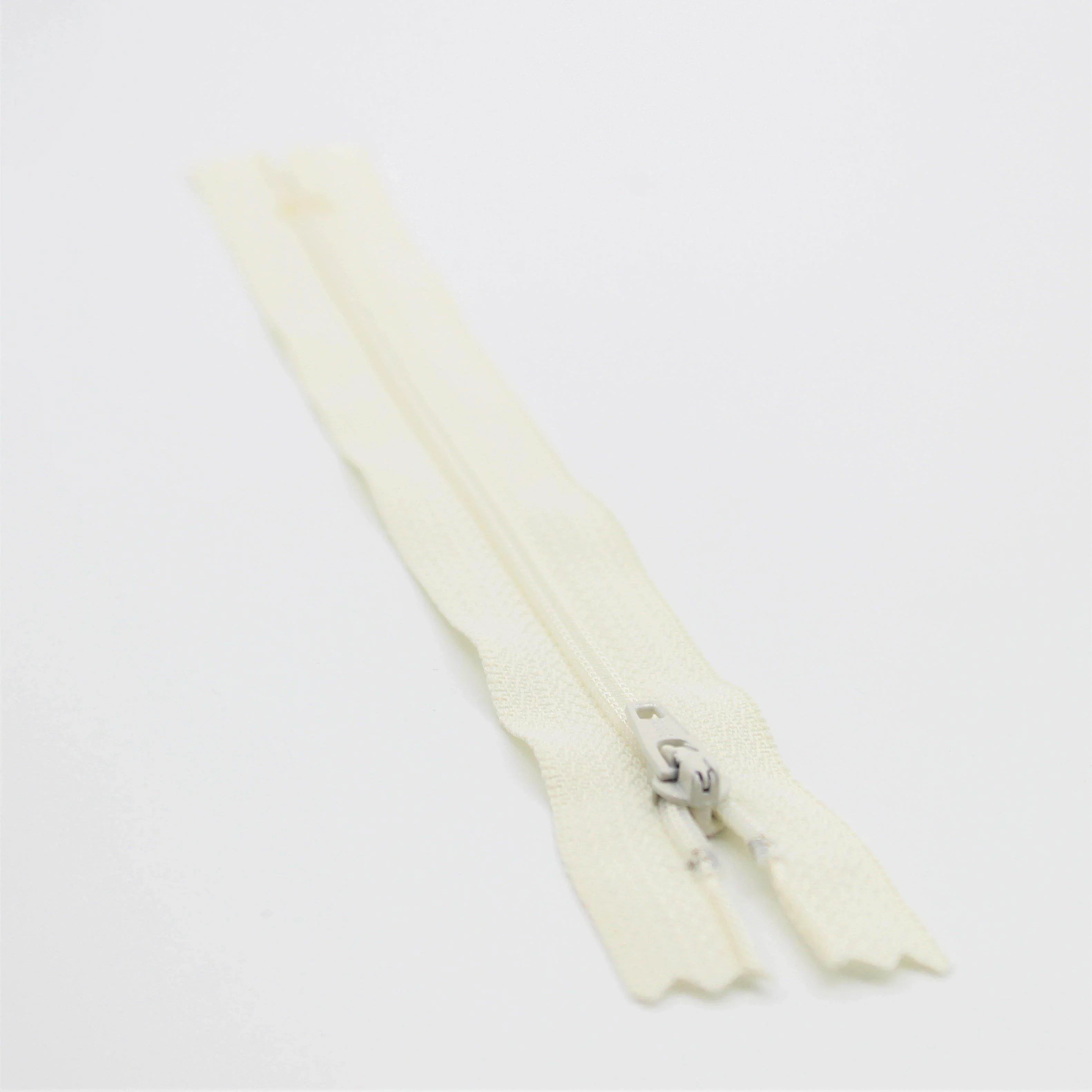 YKK - 18cm Nylon Zipper Size 3 - ACCESSOIRES LEDUC BV