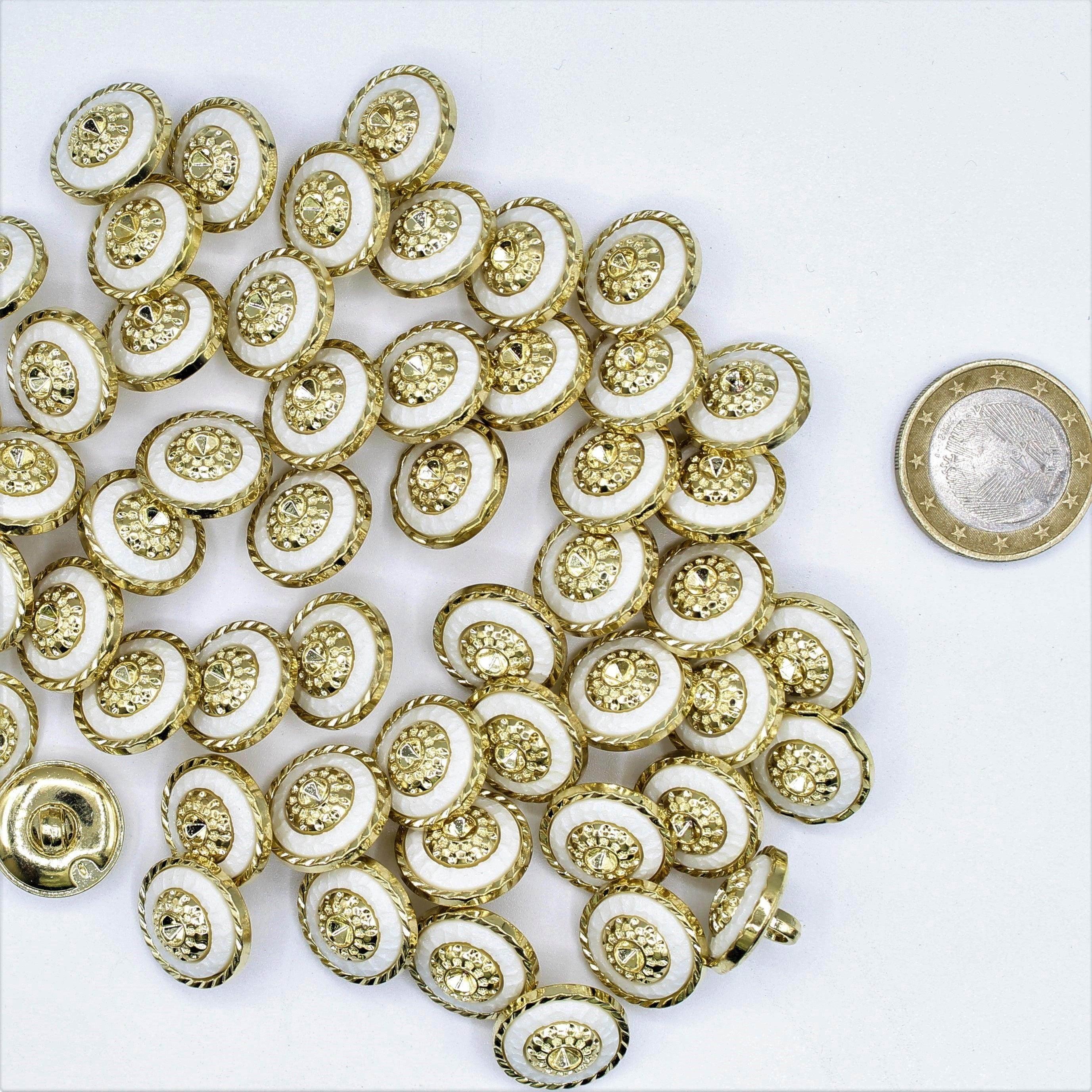 15 and 18mm White and Purple Button with Gold Core and Circle - ACCESSOIRES LEDUC BV