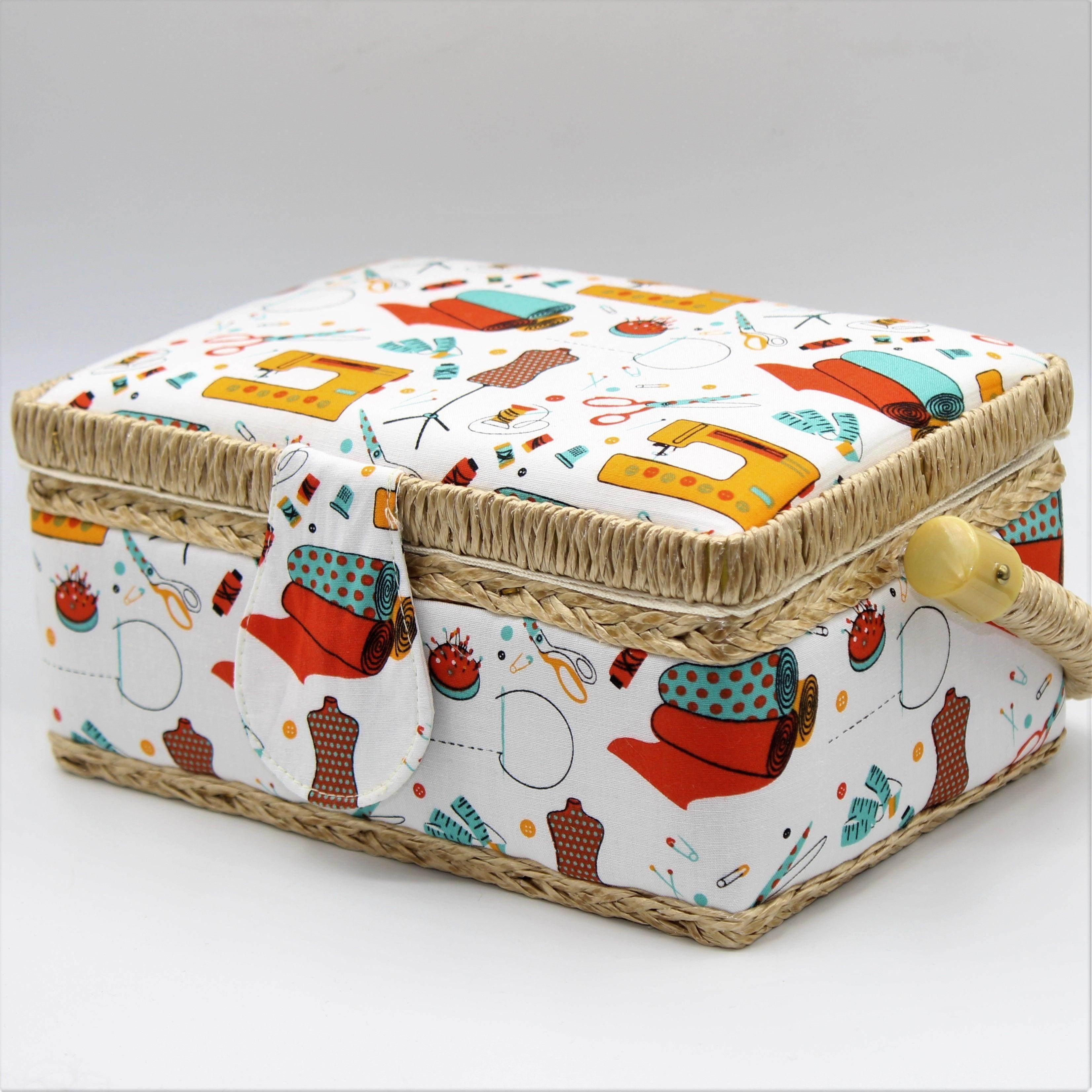 Sewing box with matching tape measure and cushion - ACCESSOIRES LEDUC BV