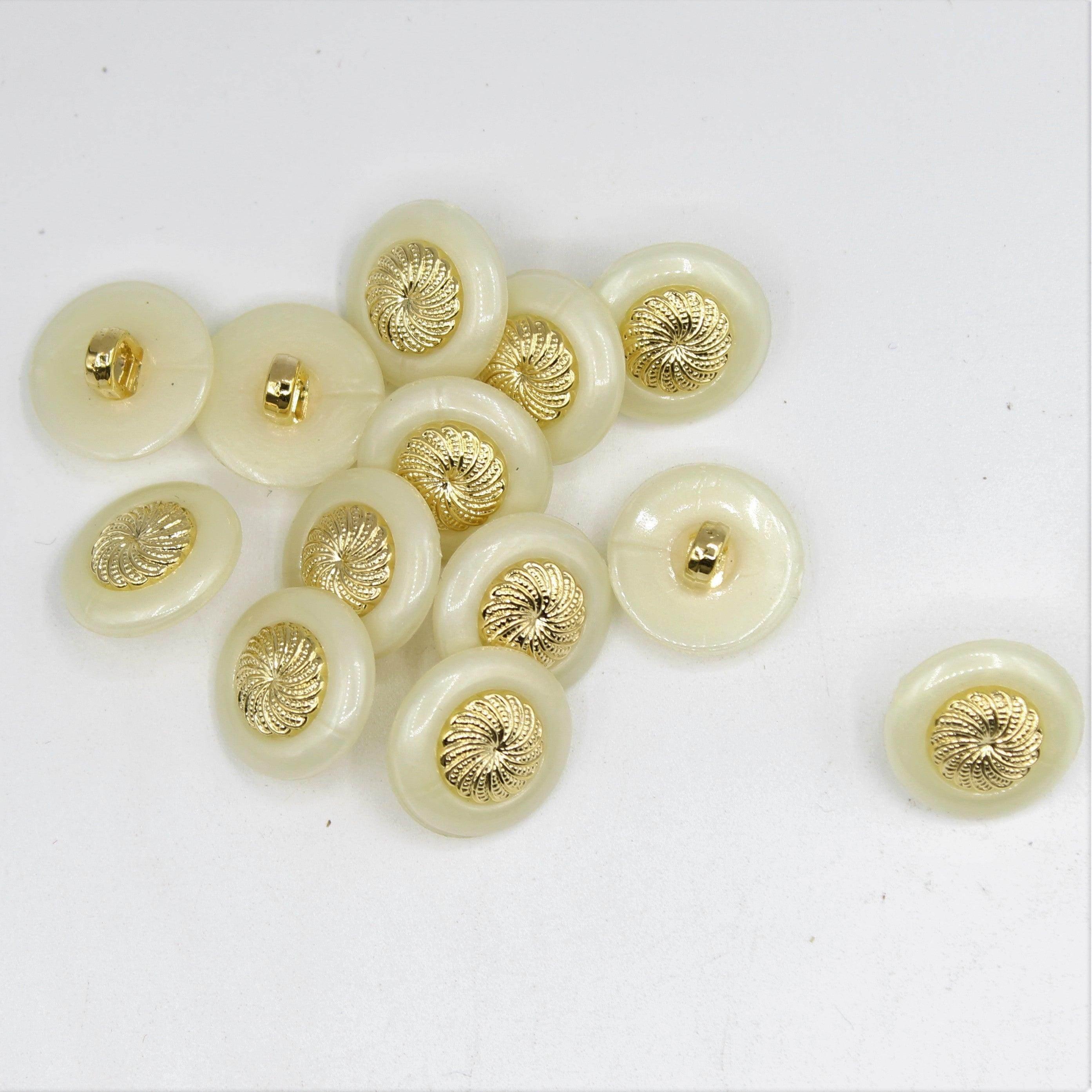 White Shank Button with Gold Spiral 15, 21mm - ACCESSOIRES LEDUC BV