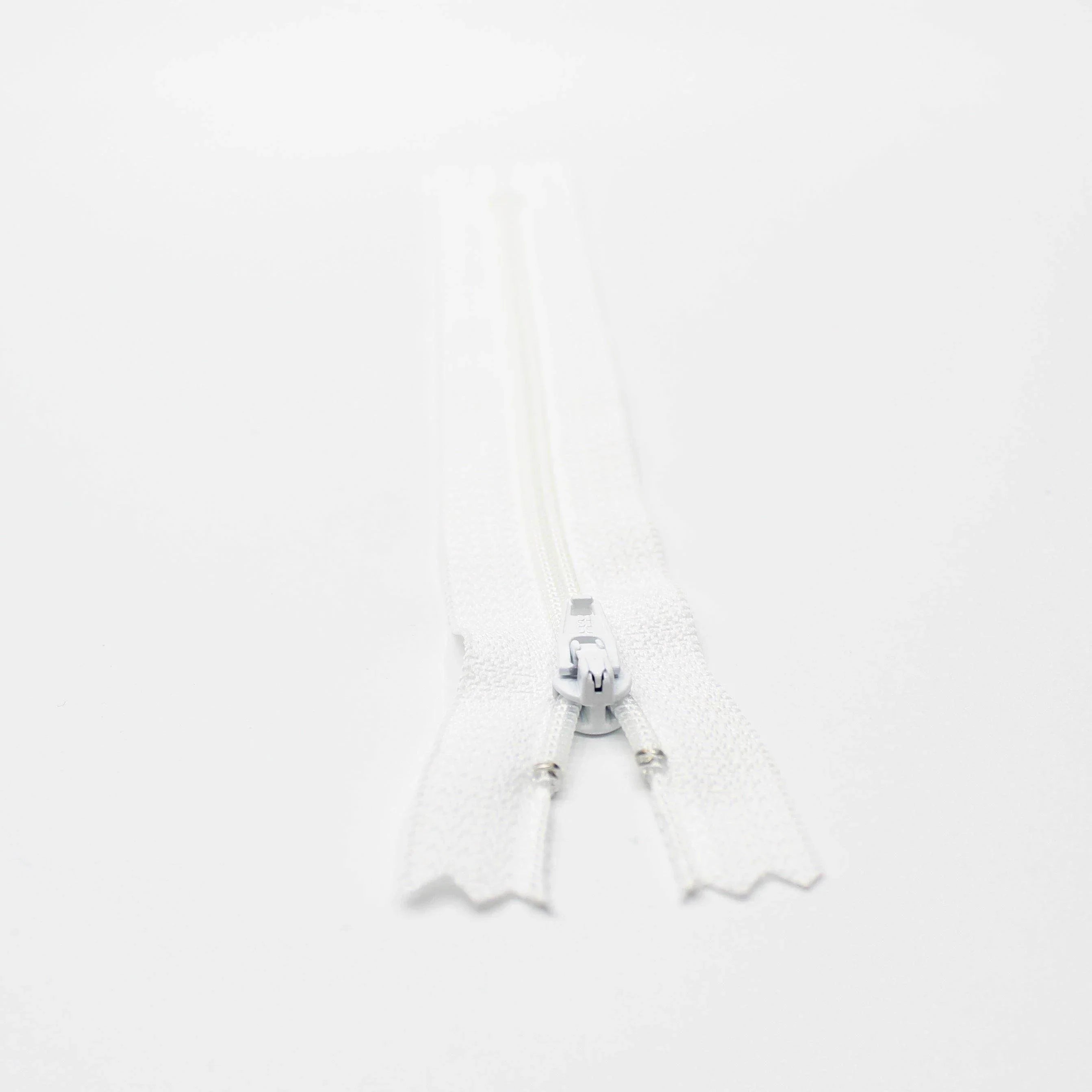 YKK - 18cm Nylon Zipper Size 3 - ACCESSOIRES LEDUC BV