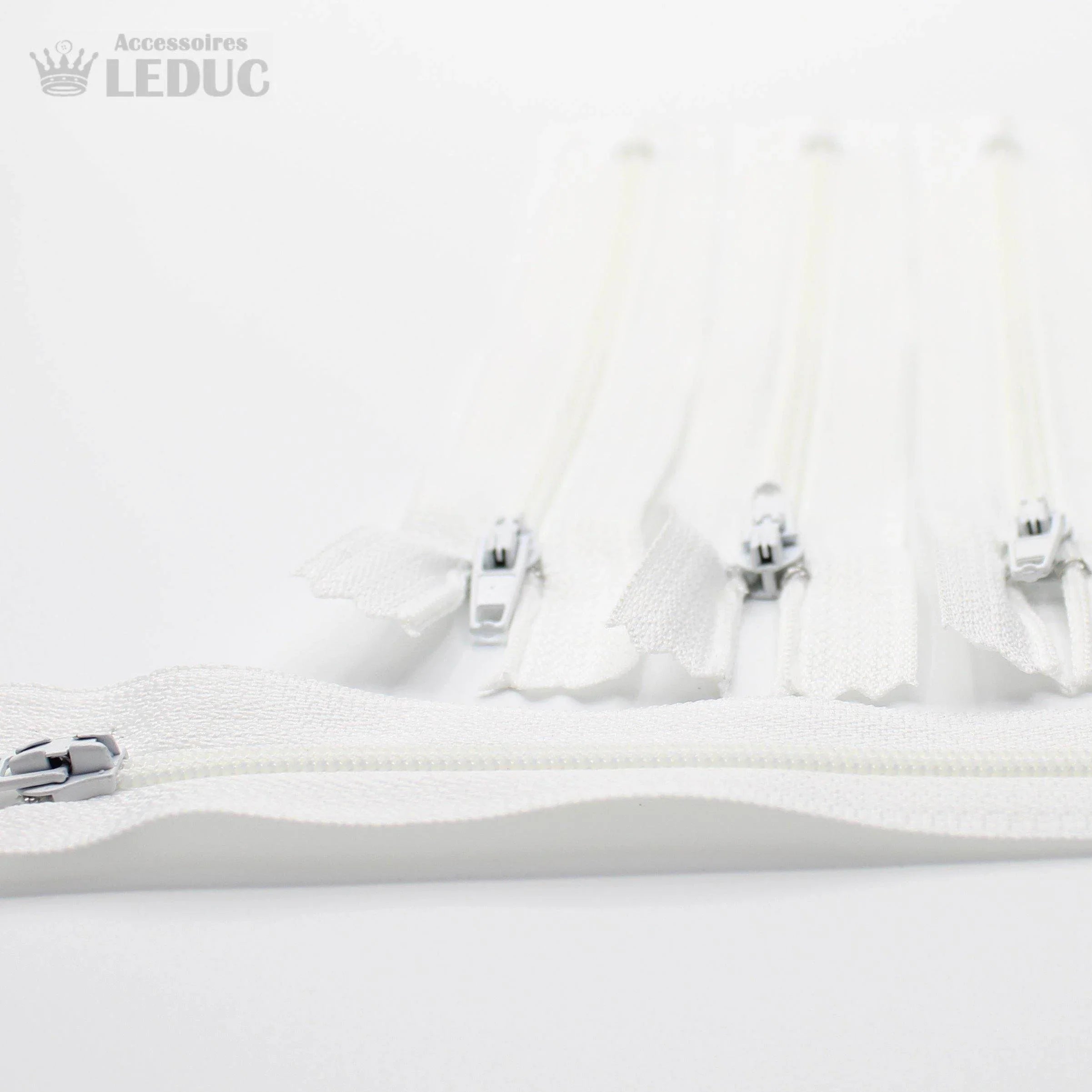 BLACK OR WHITE Nylon Zippers (10pcs) - ACCESSOIRES LEDUC BV
